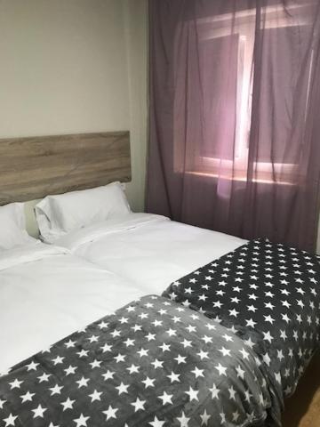 Apartament Encantador Al Centre De Vic Aptgarbi Extérieur photo